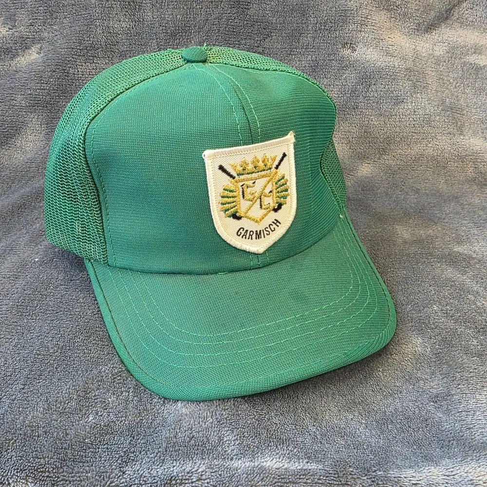 Vintage Garmisch Germany Ski Resort Trucker Hat Green Mesh Snapback Crest Cap